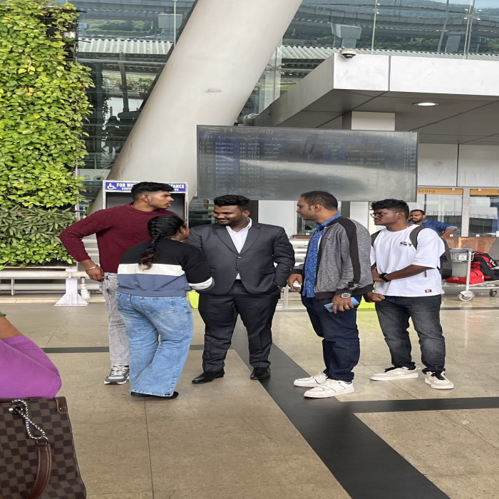 Dr.Raj kumar travel to Abroad