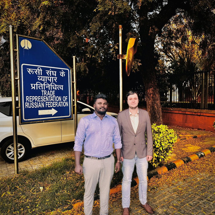 Dr.Raj kumar with University officials